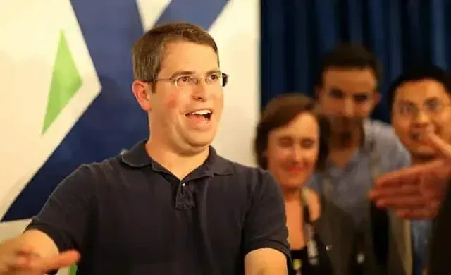 Evidence Points to a Correlation Between SERP Ranking and Web Host 1 Matt Cutts by planetc1