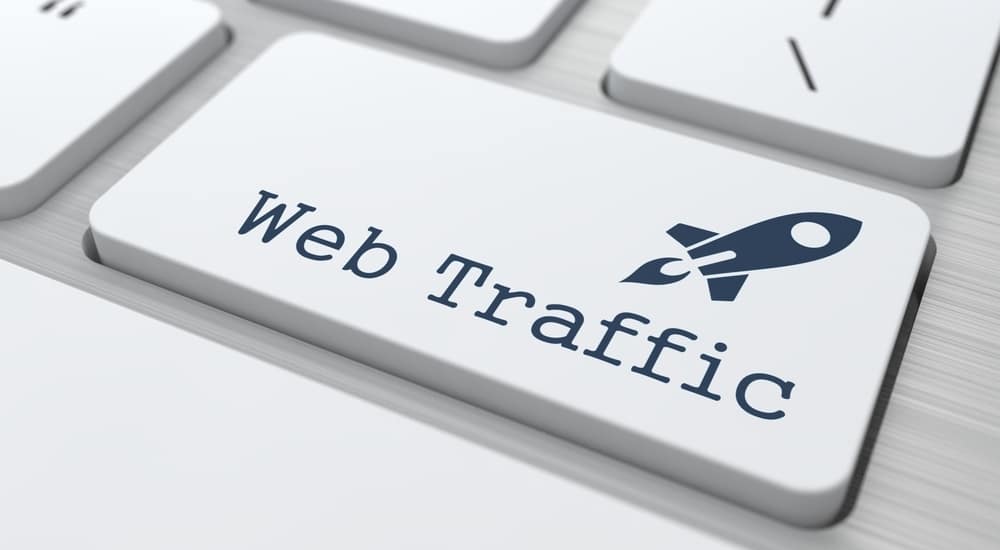 How bad DO sites overstate their number of visitors? 1 Web Traffic