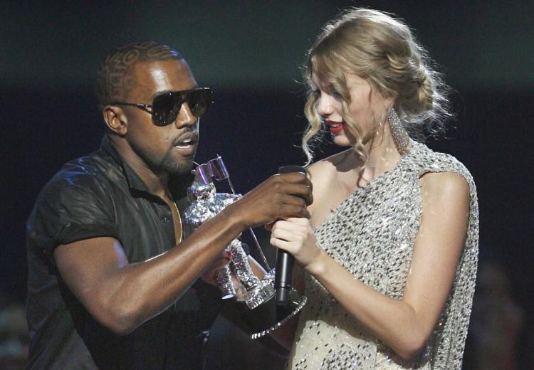 What We Can Learn from Kanye, Taylor and Beyonce 1 kanye taylor swift mic