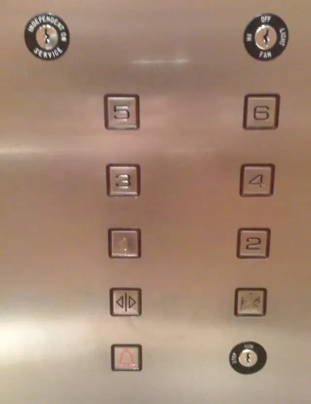 Elevator UI with Buttons and Labels