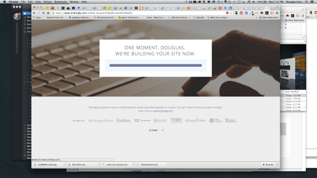 strikingly-linkedin-builder