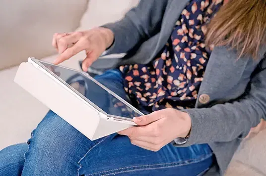 woman on ipad 1