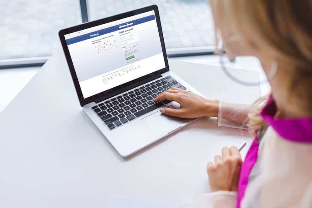 Somewhere Between SPAM and Creepy Lies Transparency 1 Logging into Facebook