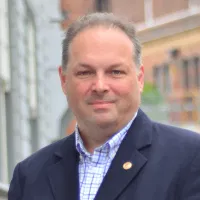 Mikel Lindsaar