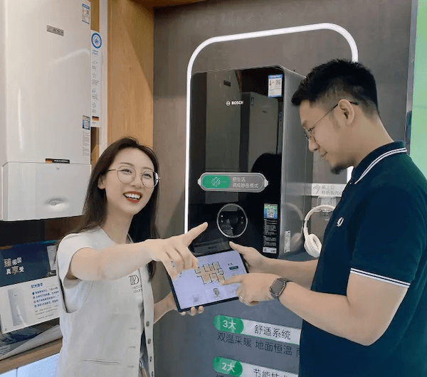 Bosch: CX, QR Code and IoT